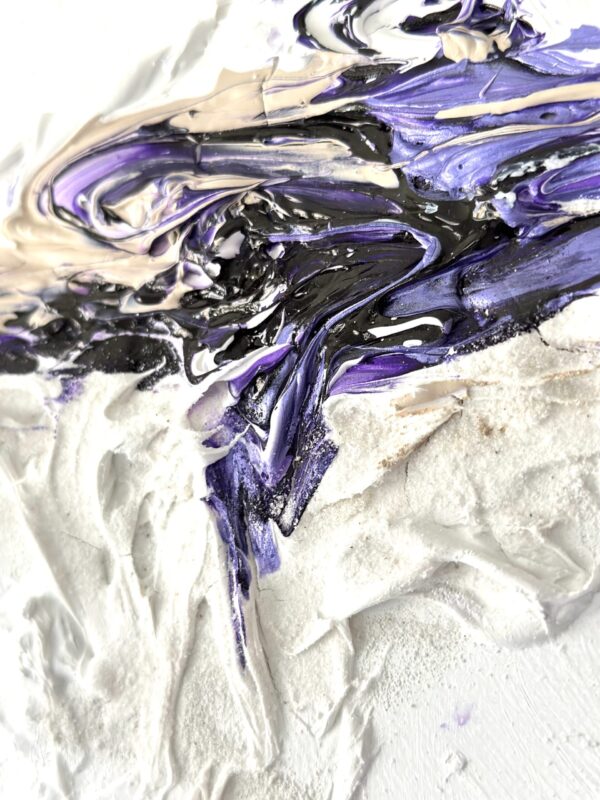 Hidden light - Green and purple - Image 11