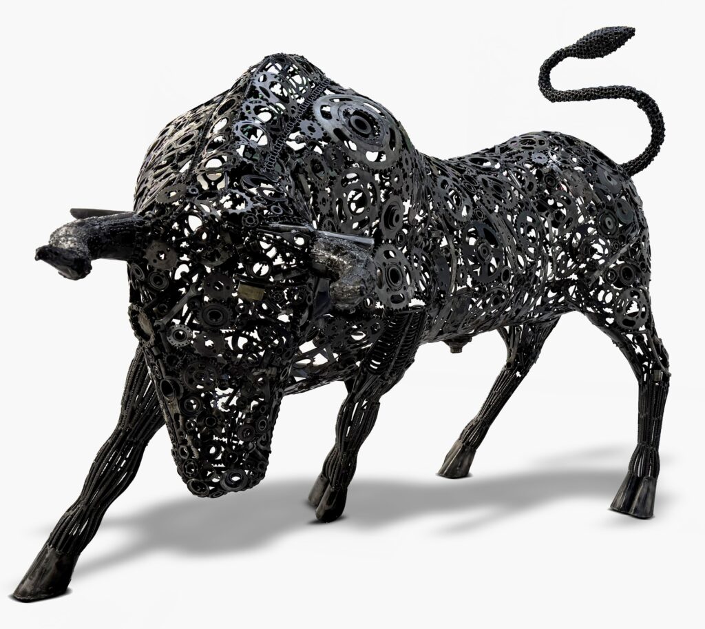 Charging Bull - Mettalic Sculpture